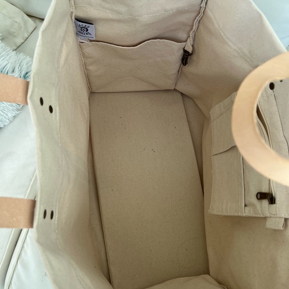 Netjets limited edition large bag - Picture 9 of 13